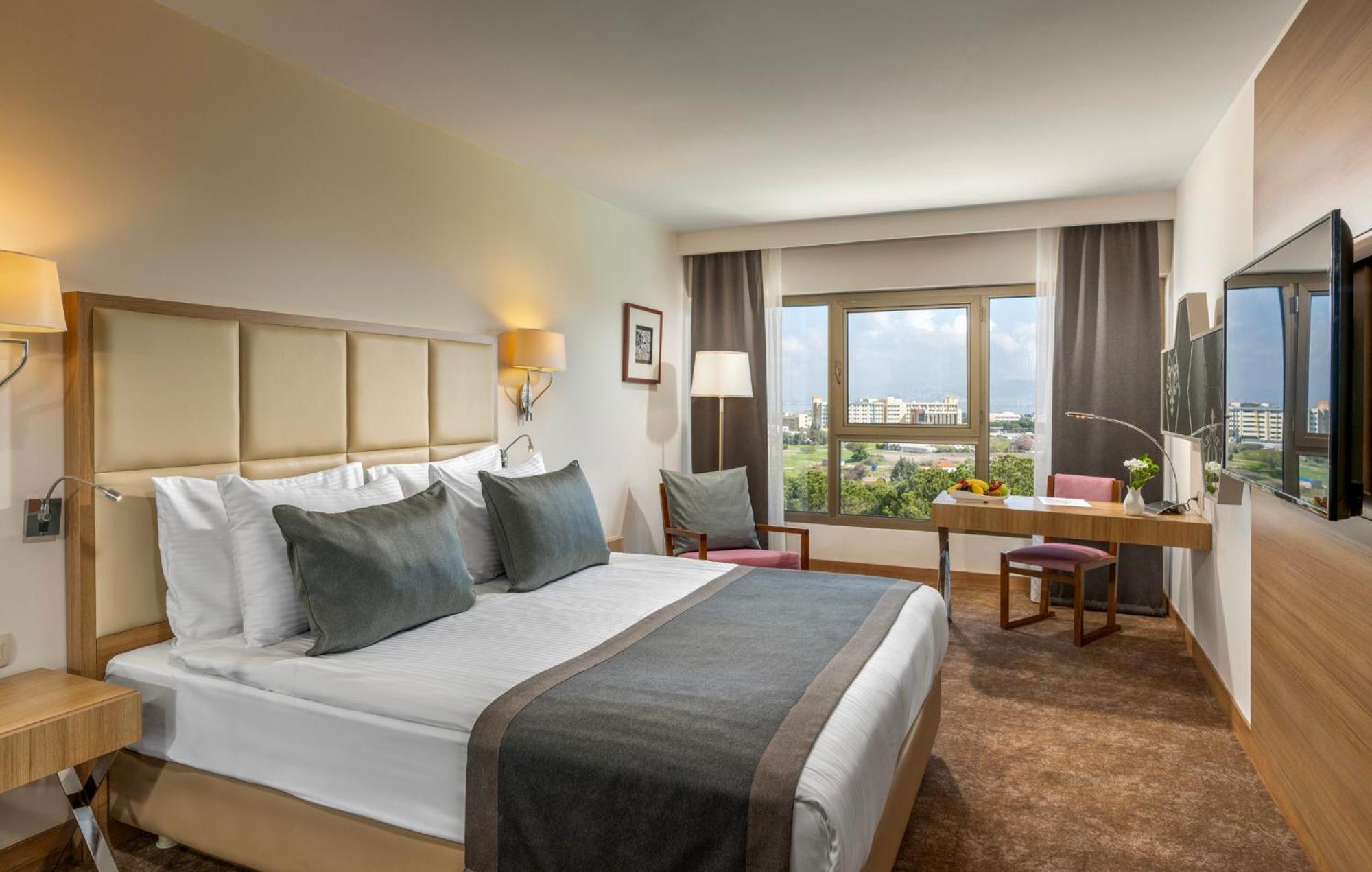 คายา อิสมีร์ เทอร์มอล แอนด์ คอนเวนชั่น Hotel อิซมีร์ ภายนอก รูปภาพ